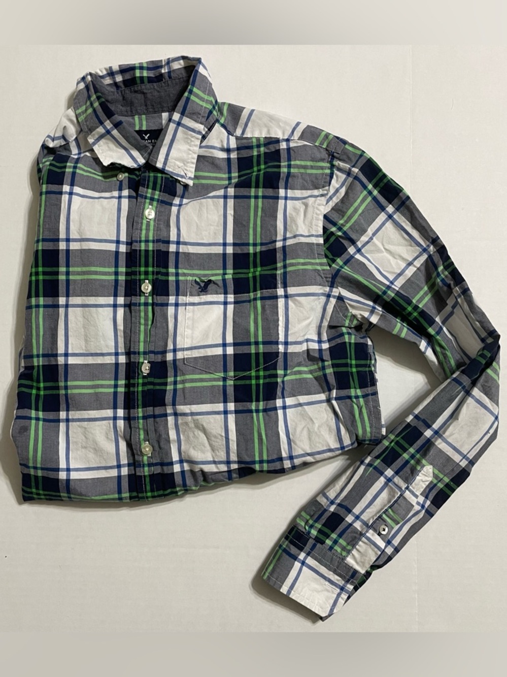 American Eagle Classic Fit Button Down size‎ medium